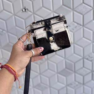 กระเป๋าใส่เหรียญหนังวัวแท้ลายขนสัตว์สุดฮิต ดีไซน์เก๋ ใช้ได้หลากหลาย ใส่บัตร ATM ได้ สไตล์คาวบอยตะวันตก - Product Image 1