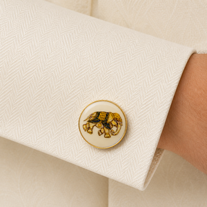 Mancuernillas de Latón para Hombre con Diseño Floral en Esmalte Azul - Joyería Formal Hecha a Mano para Bodas, Fiestas, Cumpleaños y Regalos - Product Image 3