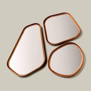 Cadre de miroir mural en bois exquis avec des détails extraordinaires pour une présentation de décoration luxueuse - Product Image 5