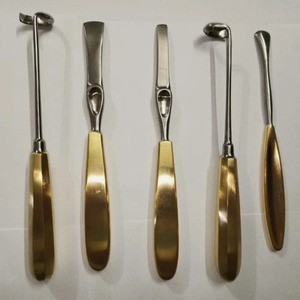 Ensemble de ciseaux chirurgicaux en plastique Jamso Industries, instruments chirurgicaux de haute qualité A+, acier inoxydable, certifié CE classe I - Product Image 3