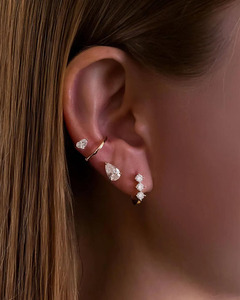 Pendientes de Aro de Oro de 14K con Diamantes, Estilo de Tres Piedras Colgantes, Aros Pequeños, Joyería Minimalista, Uso Diario, Regalo para Mujer, Accesorios Finos - Product Image 6