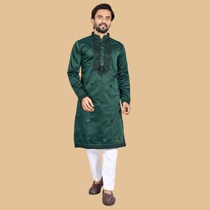Kurta de Lujo para Hombre, Negra, con Bordado de Lentejuelas, Tela de Satén Malai, Manga Larga, Tradicional, con Cuentas Dhaga de Seda Tonal, Atuendo Étnico - Product Image 4