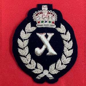 Insignias Bordadas a Mano Personalizadas, Insignias de Tela de Sarga de la Mejor Calidad, Nuevo Diseño, Insignias Bordadas a Mano en Venta - Product Image 6