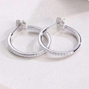 Pendientes de Aro de Moissanita con Corte Redondo de Lujo Personalizados, Plata de Ley 925, Joyería Fina, Regalo para Mujer, Tishya Diamond - Product Image 4