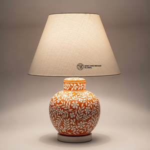 Lampe de table de luxe en os incrusté d'orange avec abat-jour beige |   Éclairage de chevet floral artisanal - Product Image 1