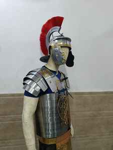 Auténtica Lorica Segmentata Medieval con Casco Romano, Acero Antiguo con Detalles en Latón, Armadura de Caballero para Halloween y Cosplay - Product Image 6