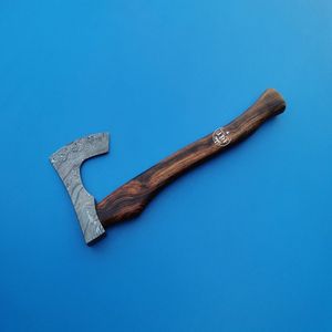 หัวขวานเหล็กดามัสกัส DIY แบบขายส่ง สไตล์ไวกิ้ง รุ่น DD-AXE209 ด้ามไม้พะยูง สำหรับใช้งานกลางแจ้ง สวนหลังบ้าน ป่า ตัดไม้ พร้อมปลอกหนัง - Product Image 2