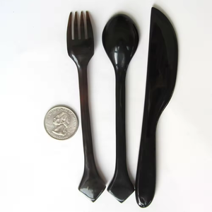 Cuillères et fourchettes en corne de buffle polies à la main, écologiques, pour ensembles de couverts en corne traditionnels personnalisables pour la maison et les mariages - Product Image 1