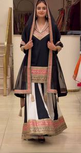 Ensemble indien pakistanais noir et blanc, haut long brodé, dupatta en dentelle, jupe imprimée, tenue de fête de mariage - Product Image 2