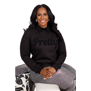 Sudadera AKA Black Pretty Chenille para Mujer, Sudadera Premium con Cuello Redondo y Letras Griegas Bordadas - Product Image 1