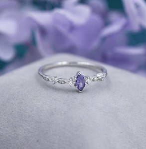 Bague en argent sterling avec améthyste violette et zircon cubique, style vintage, bague marquise délicate en améthyste - Product Image 2