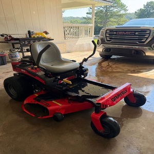 เครื่องตัดหญ้า Gravely ที่มีประสิทธิภาพในการตัดหญ้าสูง ทนทานต่อการใช้งาน ควบคุมง่าย และดูแลสนามหญ้าได้อย่างมั่นคง - Product Image 3