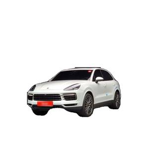 Porsche Cayenne 3.0 2024/5 con Caja de Cambios Automática, Asientos de Cuero, Cámara Trasera, Solo 29,871 km, Volante a la Izquierda - Product Image 1