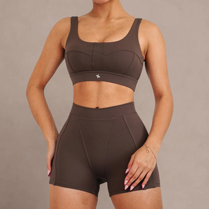 Ensemble de soutien-gorge de sport rose à bretelles croisées et leggings taille haute - Product Image 6