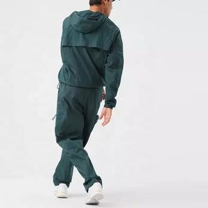 Conjunto de chándal personalizado para hombre, chaqueta cortavientos de nailon, chándal de dos piezas, OEM - Product Image 3