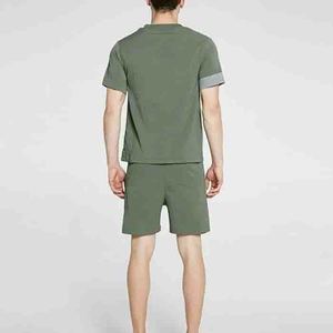 Ensemble décontracté deux pièces homme été : T-shirt et short mi-long en fibre de bambou 100% écologique, personnalisable, délavage acide 3D - Product Image 6