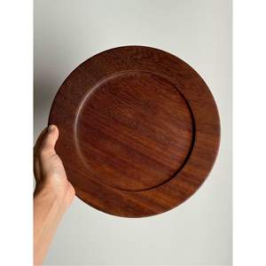 Assiette de présentation en bois faite à la main avec bordure perlée |   Assiette ronde en bois de manguier |   Décoration de mariage rustique et vaisselle de fête en gros - Product Image 6