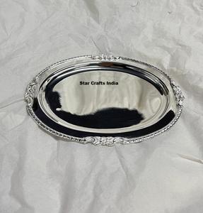 Nouveauté : Plateau de service moderne et écologique en acier inoxydable pour chocolats et desserts, compatible lave-vaisselle, grande taille, fabriqué en Inde - Product Image 1