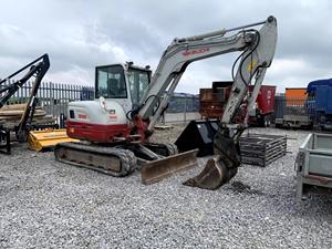 Excavadora Usada de Grado Profesional de 3000 kg con Controles de Precisión y Brazo Giratorio Lateral para Tareas de Excavación en Espacios Reducidos - Product Image 5