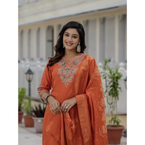 Ensemble élégant pour femmes, Kurti, pantalon et dupatta droits - Product Image 1