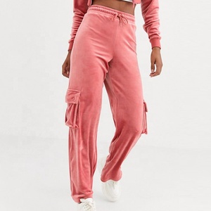 Conjunto de chándal de terciopelo con bolsillos de carga, pantalones de chándal de pierna ancha, Sudadera corta con cremallera, fabricante al por mayor - Product Image 4