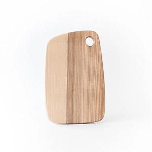 Planche à découper en bois massif de grande taille, best-seller, pour cuisine professionnelle et préparation alimentaire, disponible à prix abordable - Product Image 2
