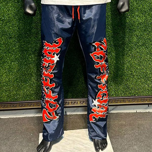 กางเกงจ็อกเกอร์ผู้ชายเอวยางยืด น้ำหนักเบา ระบายอากาศได้ดี ผลิตจากผ้าโพลีเอสเตอร์/คอตตอนแบบไม่ทอ เป็นมิตรกับสิ่งแวดล้อม แห้งเร็ว ทรงขากว้าง เอวสูง - Product Image 3