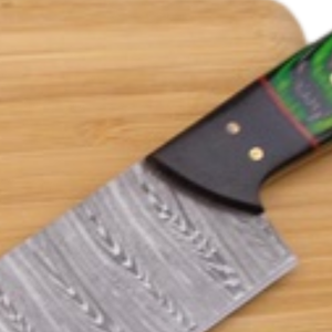 Cuchillos de Chef Forjados a Medida con Hoja Ancha de Acero, Acabado Decorativo Martillado y Cómodo Agarre de Madera para Cortar Carne - Product Image 3
