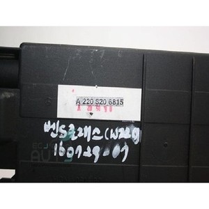 ECUs y Módulos de Computación Usados de Clase S A2208206815 - Product Image 3