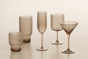 Vaso de Agua Acrílico Moderno y Decorativo de Jack Worth, con Líneas Rectas, para Uso en el Hogar y Fiestas - Product Image 6