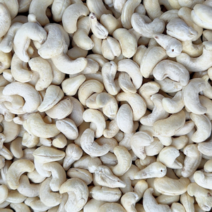 Wholesale High Quality Cashew Nuts WW180, WW240, WW320, LP, WS Vietnam Cashew Nut <b>Bulk</b> Cashew Nuts Exported To Eu, Middle East - Product Image 1