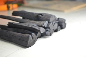 Carbón Vegetal Blanco de Madera Dura de Alta Calidad, Sin Humo, Tiempo de Combustión de 4 a 5 Horas, Empaque de 20 kg - Product Image 3