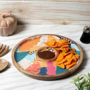 Bandeja de Servir Metálica Moderna y Lujosa, Bandeja Decorativa Dorada para Frutas y Aperitivos, Decoración Contemporánea para Mesa de Comedor y Hogar - Product Image 4