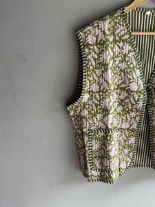 Floral <b>Quilted</b> Cotton Vest Women's V-Neck Sleeveless <b>Jacket</b> Spring Reversible Open Stitch <b>Patterned</b> Outerwear GIFT FOR HER - Product Image 2
