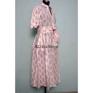 Robe maxi élégante à fleurs vintage avec tissu doux et confortable pour le bureau et les occasions professionnelles, design professionnel pour femmes - Product Image 5