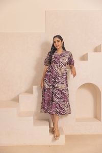 Vestido midi con estampado a rayas, cuello con solapa, manga corta, corte en A, holgado, estilo bohemio, informal, de verano, para mujer, tejido transpirable. - Product Image 1