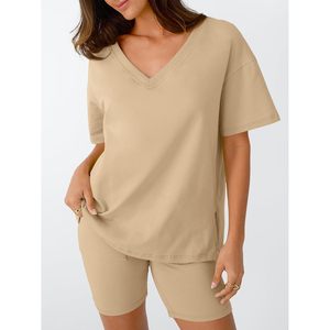 2025 primavera moda Moda reina Mujer dos piezas para salón conjuntos verano trajes a juego Tops pantalones cortos rodilla chándales para Vacati - Product Image 1