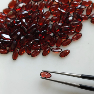 โกเมนสีแดงธรรมชาติ 6x3 มม. รูปทรงวงรี คุณภาพดีที่สุด โกเมนสีแดงแบบเม็ดเดี่ยว สำหรับทำเครื่องประดับ - Product Image 5