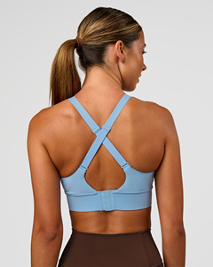 Sujetador deportivo halter sin costuras azul claro para mujer, cuello redondo, soporte medio, top de yoga y entrenamiento, color sólido, transpirable - Product Image 6