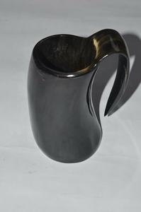 Taza de cuerno de vikingo hecha a mano, producto de alta calidad, uso doméstico y restaurante - Product Image 3