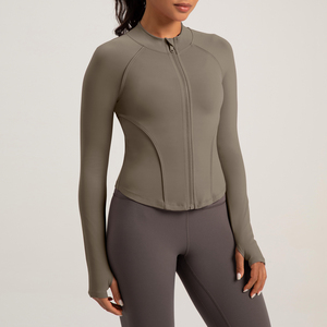 Tenue de yoga populaire transfrontalière Europe-Amérique pour femme, avec pantalon de yoga respirant taille haute en tissu Al Solid et débardeur de sport, vêtements de fitness - Product Image 4