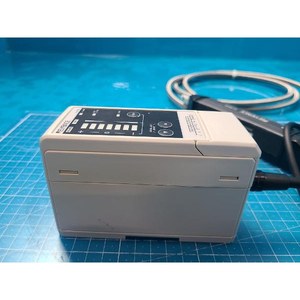 Sistema Eliminador de Electricidad Estática KEYENCE SJ-M010+SJ-M100 Usado Como Está, Piezas de Equipos Semiconductores Legados - Product Image 1
