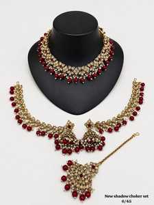 Conjunto de collar y aretes estilo Kundan chapado en oro para novias indias, con aretes a juego y conjunto Maang Tikka para mujer. - Product Image 2