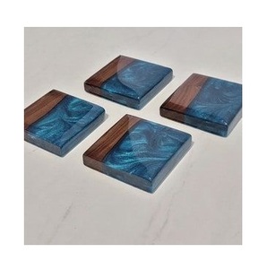 แผ่นรองแก้วทำมือจากวอลนัทและอีพ็อกซี่เรซิ่น สำหรับบาร์ที่บ้าน ชุดแผ่นรองแก้วไม้วอลนัทพรีเมียมเคลือบอีพ็อกซี่ เหมาะสำหรับเป็นของขวัญ - Product Image 1