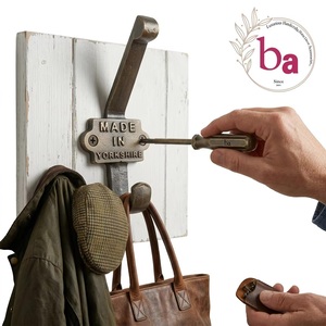 Rustic Cast Iron Vintage Wall <b>Hook</b> Eco-Friendly Self-Adhesive Installation <b>Single</b> <b>Coat</b> <b>Hook</b> for Clothing Storage Made Uttar - Product Image 3