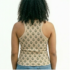 Service OEM – Débardeur Élégant Couleur Unie Taille Personnalisée Vêtement d'Extérieur Qualité Supérieure Unique pour Femme - Product Image 2