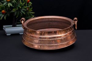 Grand bol à pédicure artisanal en cuivre pour salon de spa des pieds, avec finition martelée et aspect élégant - Product Image 2