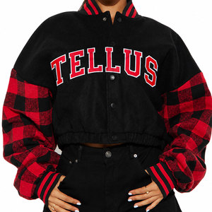 Chaqueta Varsity Corta Personalizada para Mujer, con Detalle de Piel de Oveja, Estilo Béisbol, Logotipo Frontal, para Invierno - Product Image 1