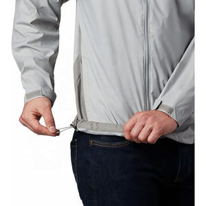 Blouson bomber extensible personnalisé |   Vêtement d'extérieur athlétique léger et respirant à capuche avec fermeture éclair sur le devant pour la course et l'entraînement en hiver - Product Image 3