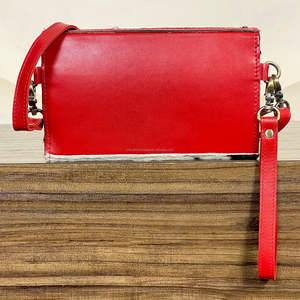 กระเป๋าหนังวัวแท้สลักลายสไตล์ตะวันตกสำหรับผู้หญิง ขายส่ง กระเป๋าสะพายไหล่แบบครอสบอดี้ ดีไซน์ลายหัวใจ กระเป๋าใบเล็กสำหรับสุภาพสตรี - Product Image 5